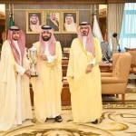 أمير جازان يستقبل مالك الإبل مجدي شتيفي بمناسبة تحقيقه مراكز متقدمة في مهرجان الملك عبدالعزيز للإبل