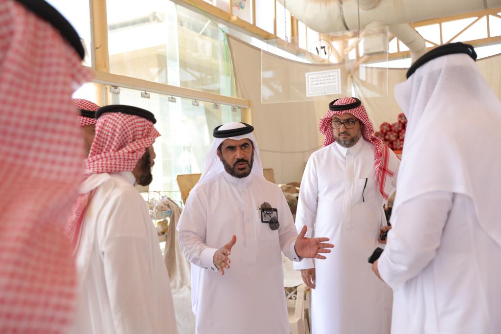 مدير فرع وزارة البيئة بالرياض يزور مكتب الوزارة بحوطة بني تميم
