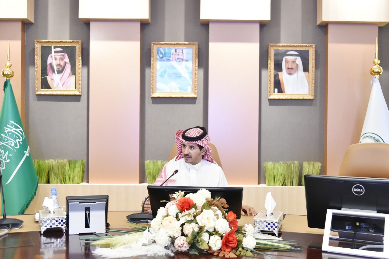 وكيــل إمارة جازان للتنمية يرأس اجتماع اللجنة المحلية للتعداد بالمنطقة