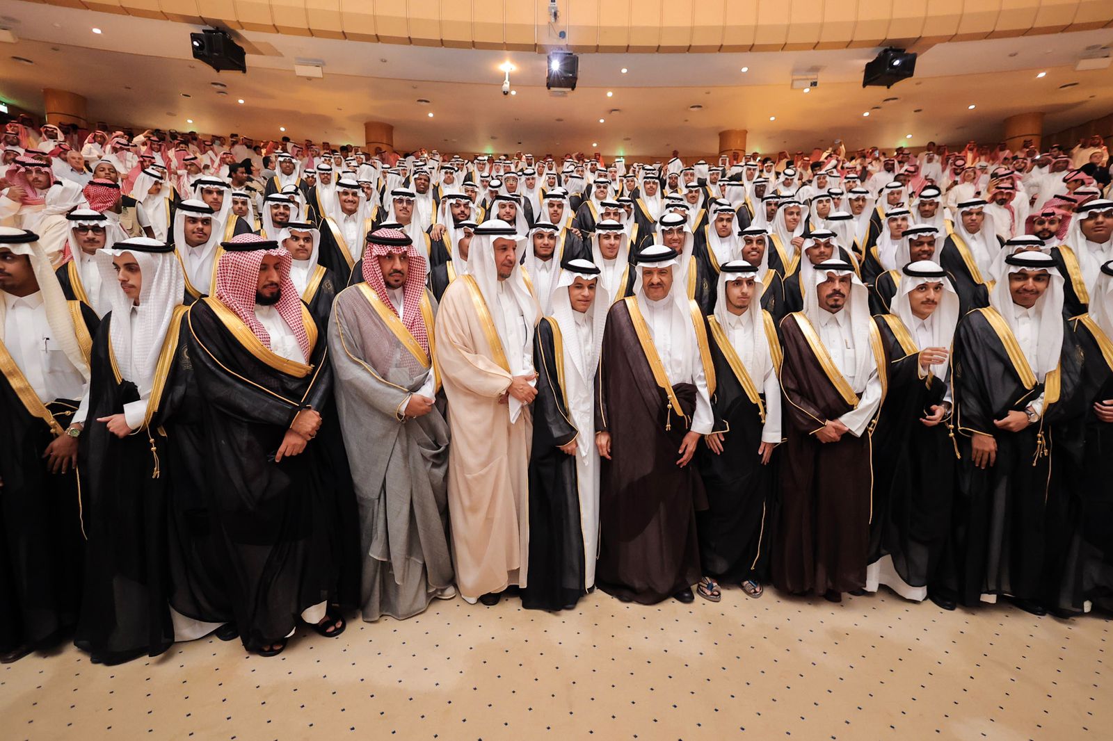 1859CAE3-9E64-486A-BD88-683DE1638FF1