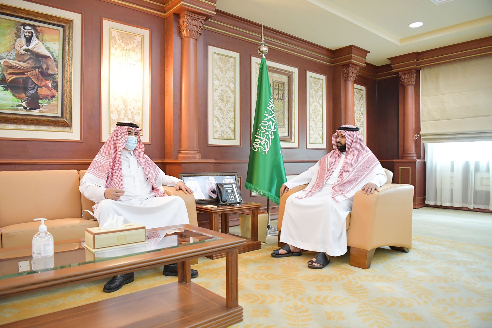 سمو نائب أمير جازان يلتقي عدداً من مدراء الإدارات الحكومية