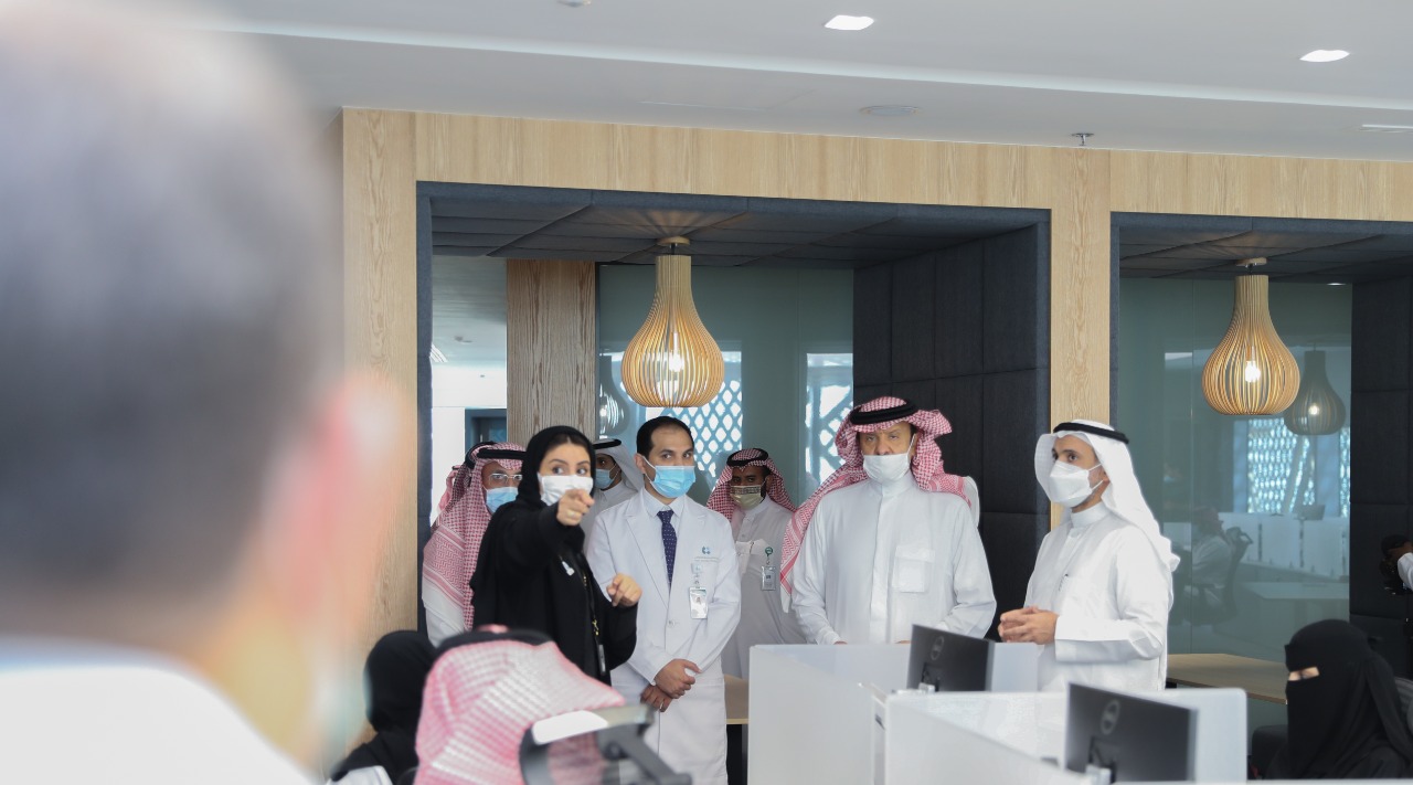 الأمير سلطان بن سلمان ومعالي وزير الصحة يفتتحان "مسجد منسوبي وزارة الصحة"