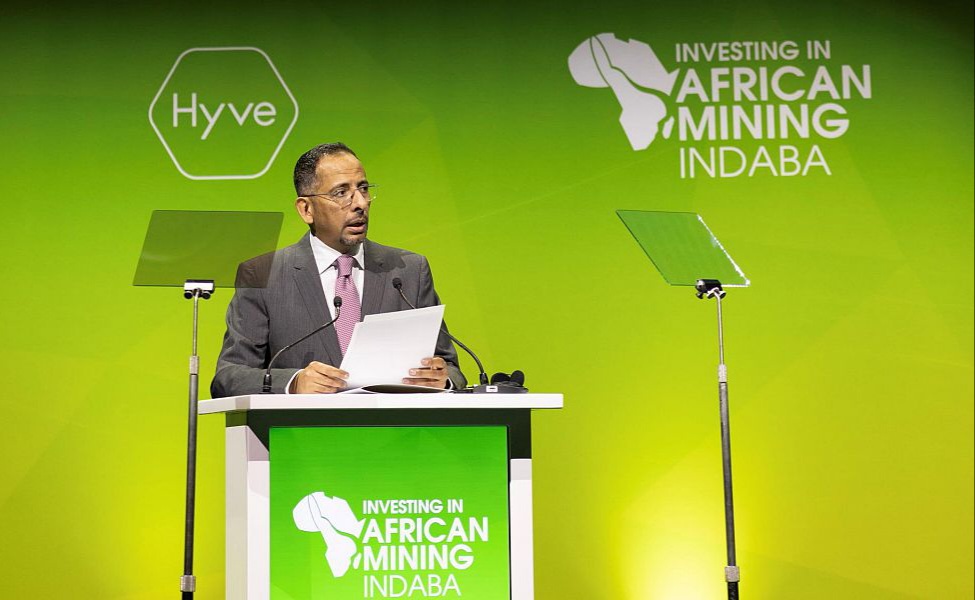 وزير الصناعة والثروة المعدنية  يختتم زيارته لجمهورية جنوب أفريقيا