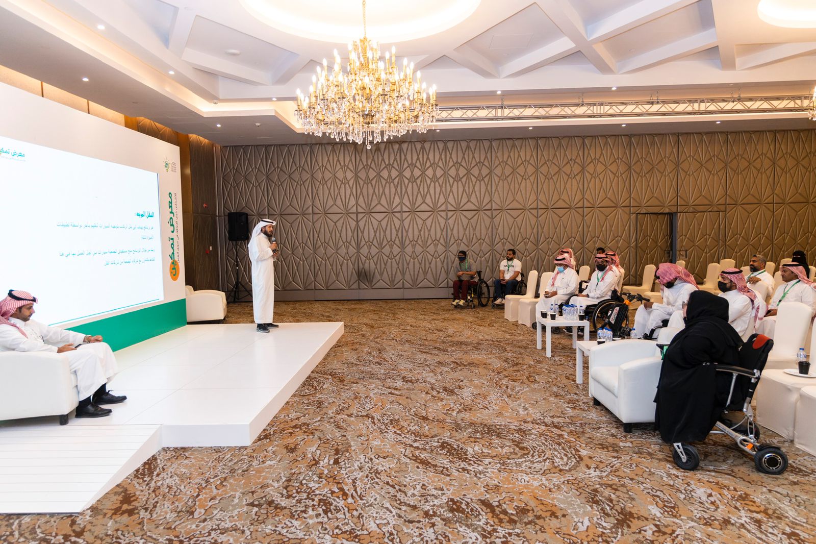 2F52AF1F-2226-4E08-A9B0-76273BADB332