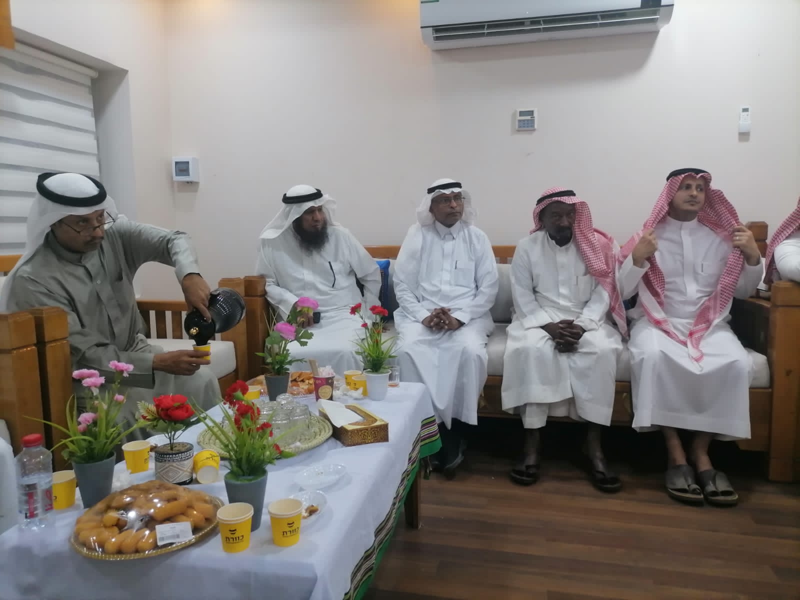 31986965-37B2-48C9-B530-977B15EA574F