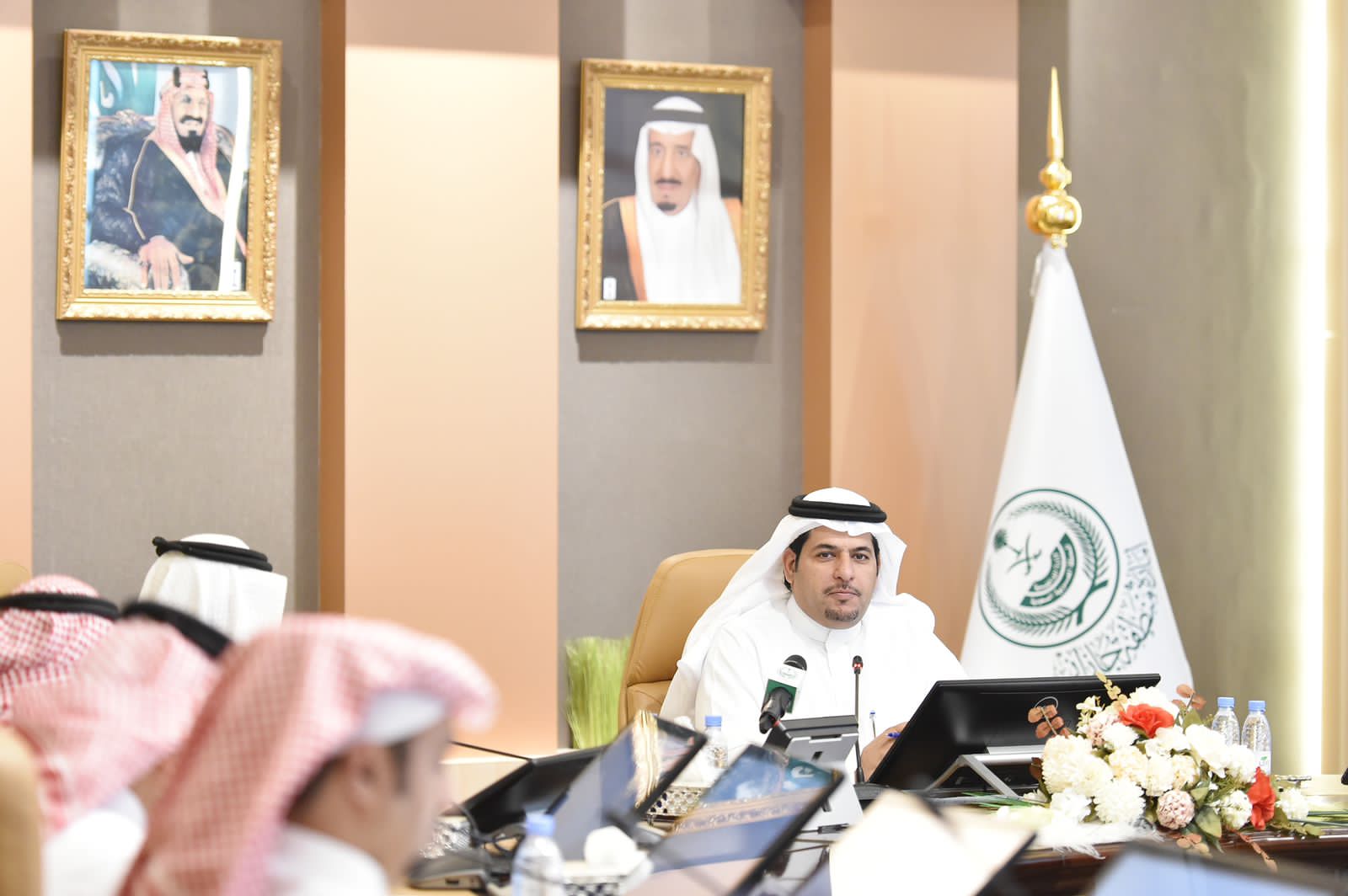 وكيــل إمارة جازان والرئيس التنفيذي لهيئة التراث يبحثان تطوير مواقع التراث الثقافي بمنطقة جازان ..