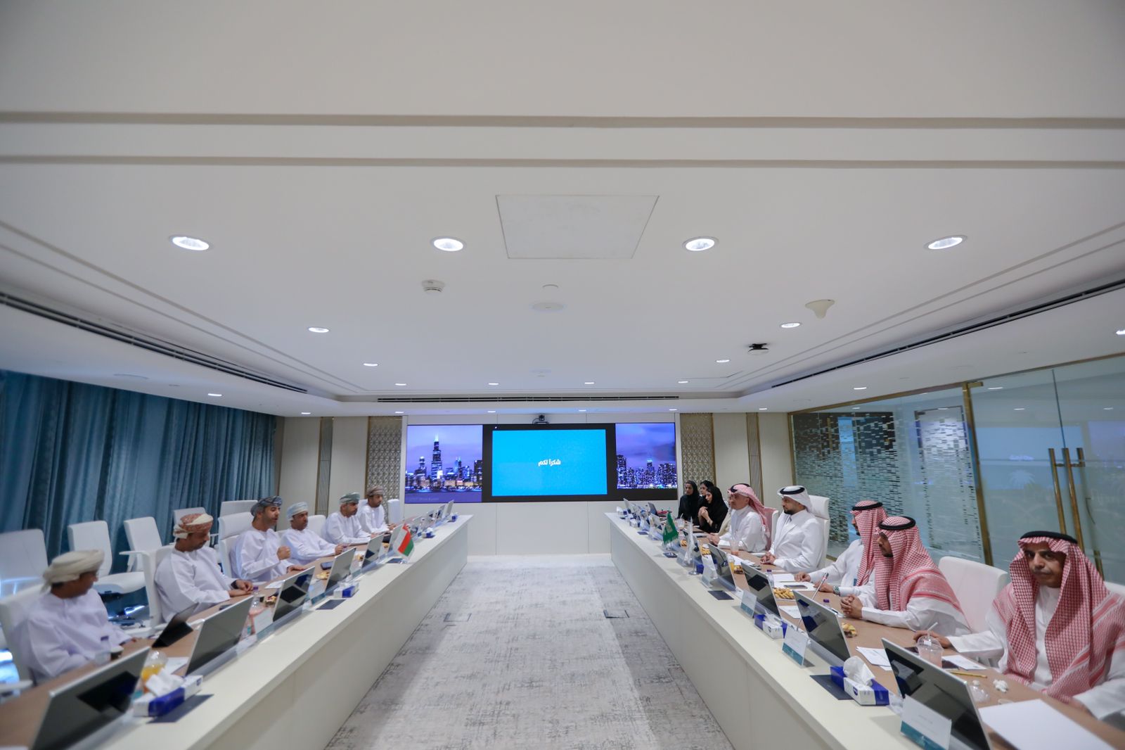 وفد عماني يطلع على التجربة السعودية في قطاع الإسكان