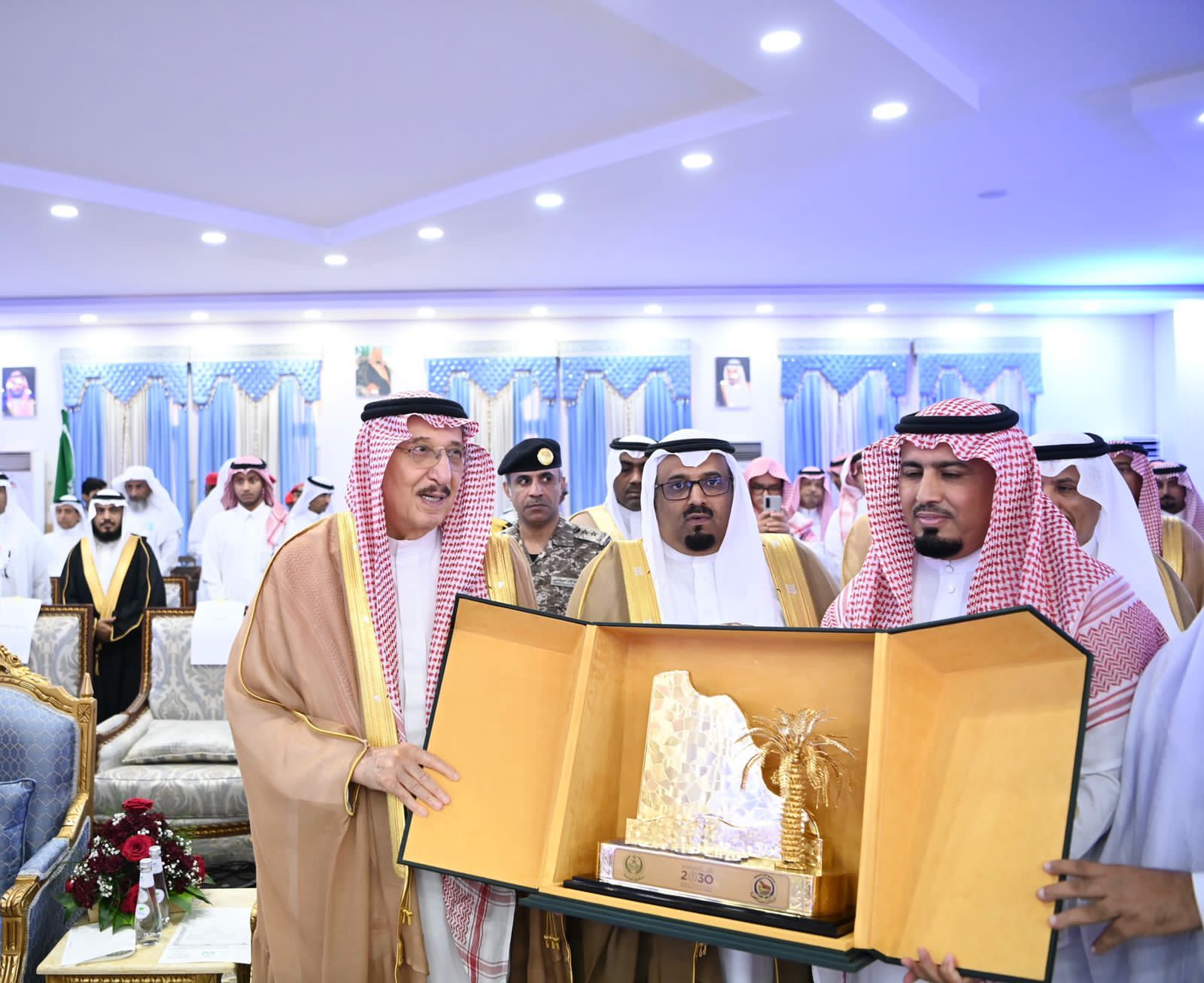 40020950-A72C-4CEC-92A5-6C9DA0159329