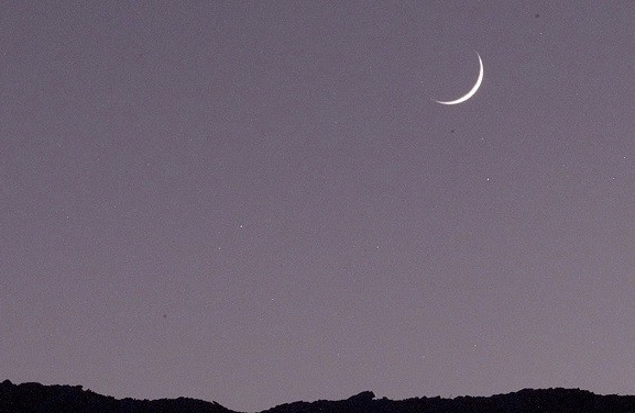 المحكمة العليا تدعو إلى تحري رؤية هلال شهر رمضان المبارك مساء يوم الأحد 29 شعبان 1442هـ حسب تقويم أم القرى