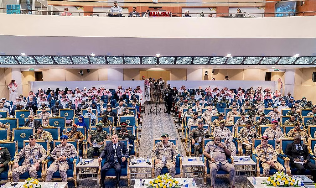 5046291C-8600-4F70-AAD2-6F5E61D1C1A1