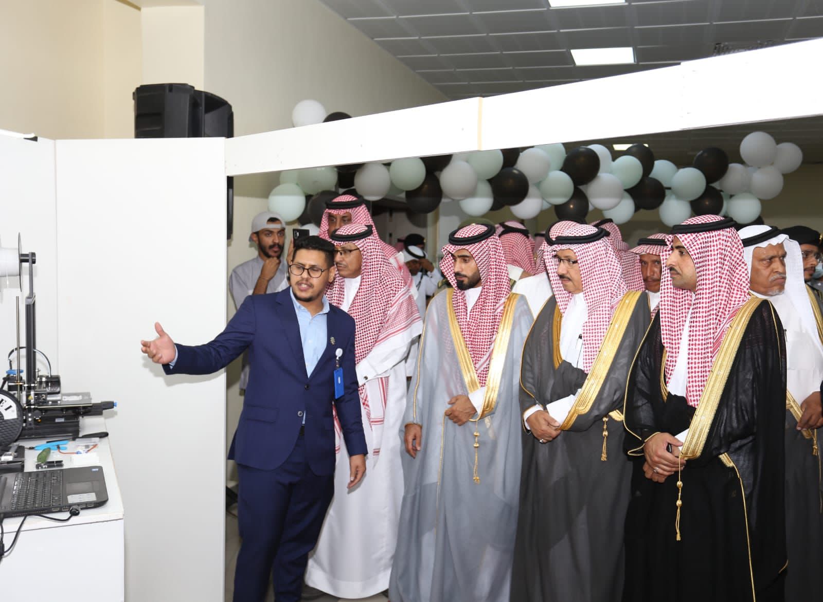 60A93140-3321-4B8E-9A65-F32C981EC84E