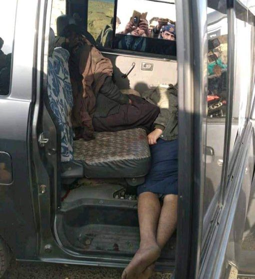 قيادي حوثي يقتل والدته وشقيقه ...ووزير الإعلام اليمني :" نتاج الأفكار الإرهابية الإيرانية " .