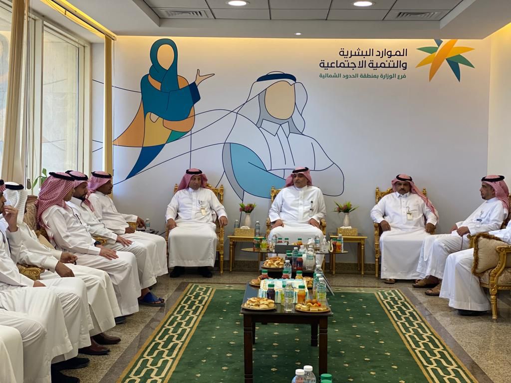 بحضور مدير عام فرع الموارد البشرية  والتنمية الاجتماعيةبالمنطقة  ، الفرع يقيم حفل معايدة لمنسوبيه