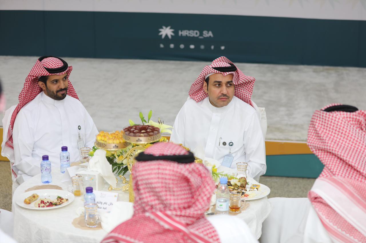 “موارد حائل البشرية” تنظم حفل معايدة لمنسوبيها بمناسبة عيد الفطر المبارك