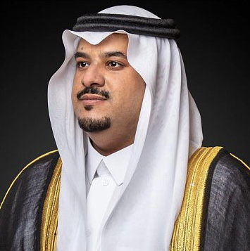 سمو نائب أمير منطقة الرياض يعزي آل عبدالله بوفاة والدته