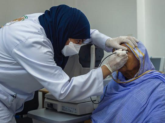 " مركز الملك سلمان للإغاثة " يدشن المرحلة الثانية من البرنامج التطوعي لمكافحة العمى في بنجلاديش