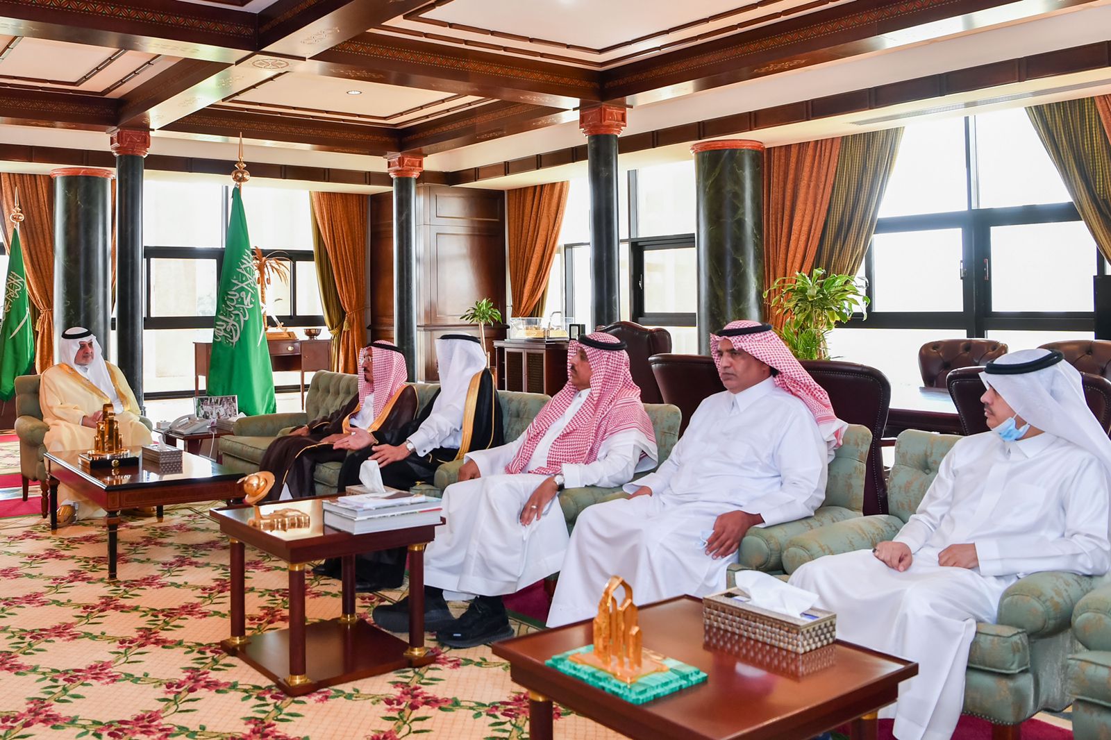 8EE0F67D-547A-4B9C-BAF9-FD6F1E0CF898