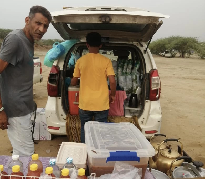 أشهر بائع بليلة فى جازان " يحي مشهور" يتوافد عليه الزبائن من كل مكان