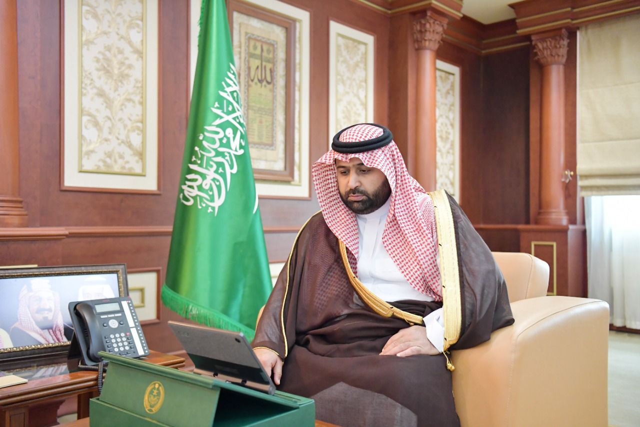 سمو نائب أمير جازان يدشن "مبادرة يستفتونك" التي ينظمها فرع الإفتاء بالمنطقة وتعد الأولى من نوعها بمناطق المملكة