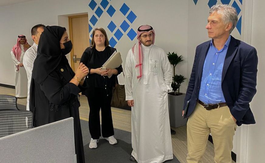 9AD8B3D4-D80B-48E3-8E9E-C2D921FB57E5