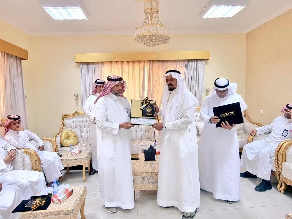 A7B55363-7933-47F3-85C9-88B35615E8DB