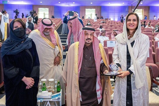 سمو أمير الرياض يفتتح مؤتمر الزهايمر الدولي الخامس ويشيد بجهود جمعية الزهايمر