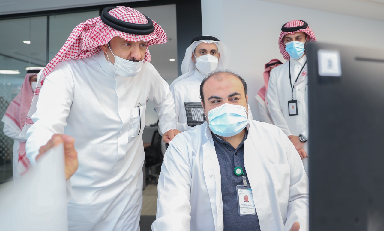 C8526270-50FC-46B5-A37C-E86C95B86020