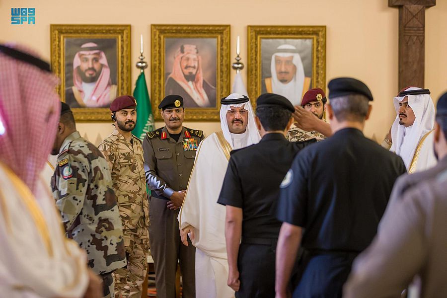 سمو ‏أمير منطقة عسير يستقبل المهنئين بعيد الفطر المبارك
