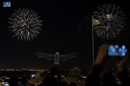 سماء الرياض تضيء ابتهاجاً بيوم التأسيس