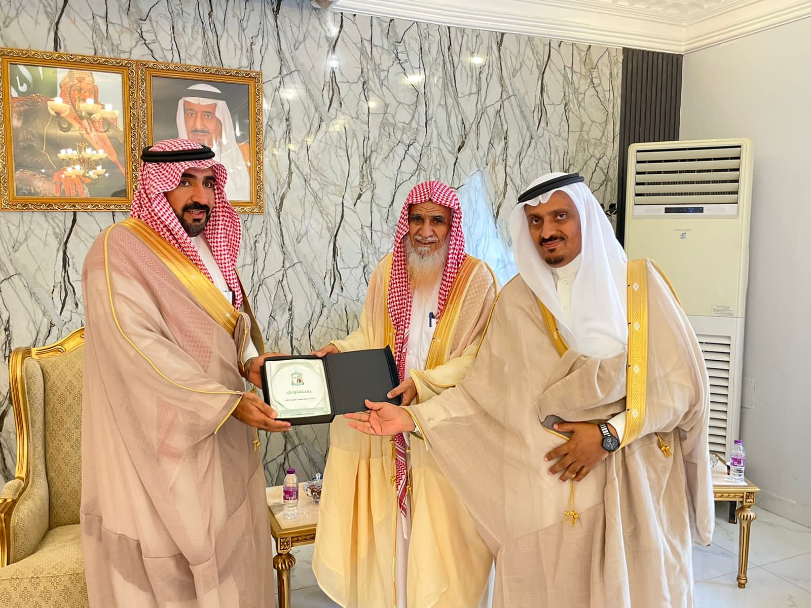 D653A479-BCF7-4073-B38E-CC49AFB8C72D