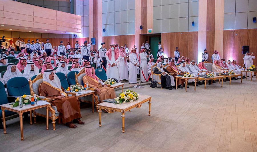 D6C27657-286D-469B-9E83-661999765188