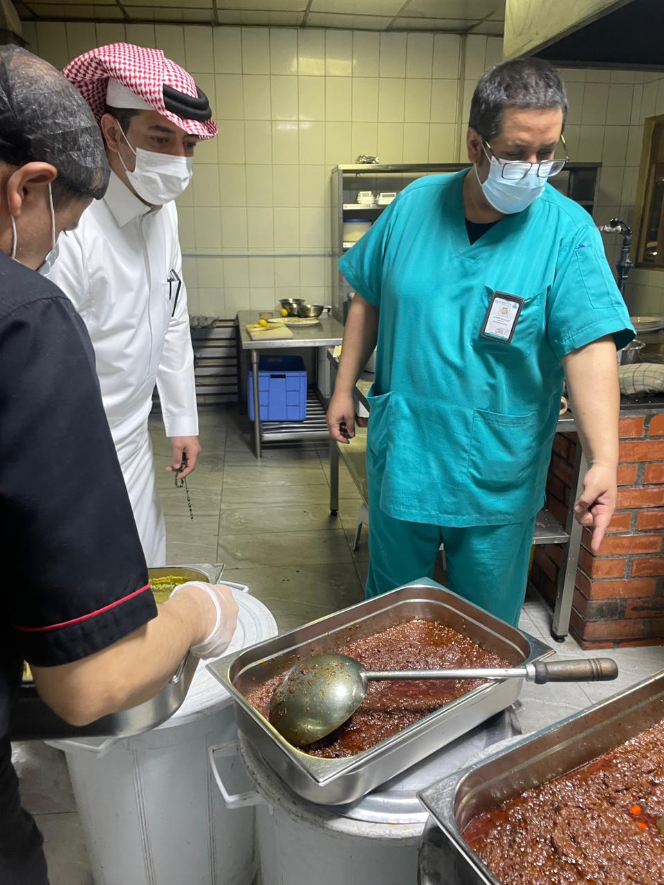 أكثر من 5600 جولة رقابية نفذتها أمانة الشرقية حررت خلالها 437 مخالفة في الأسواق والمراكز التجارية خلال الأسبوع الماضي