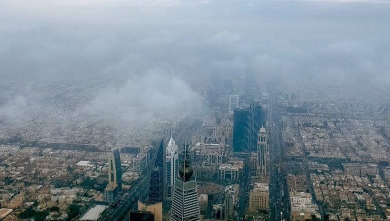 الأرصاد ينبه العاصمة ⁧‫الرياض : الجمعة والسبت..تيارات هابطة وأمطار غزيرة وسيول وتساقط للبرد