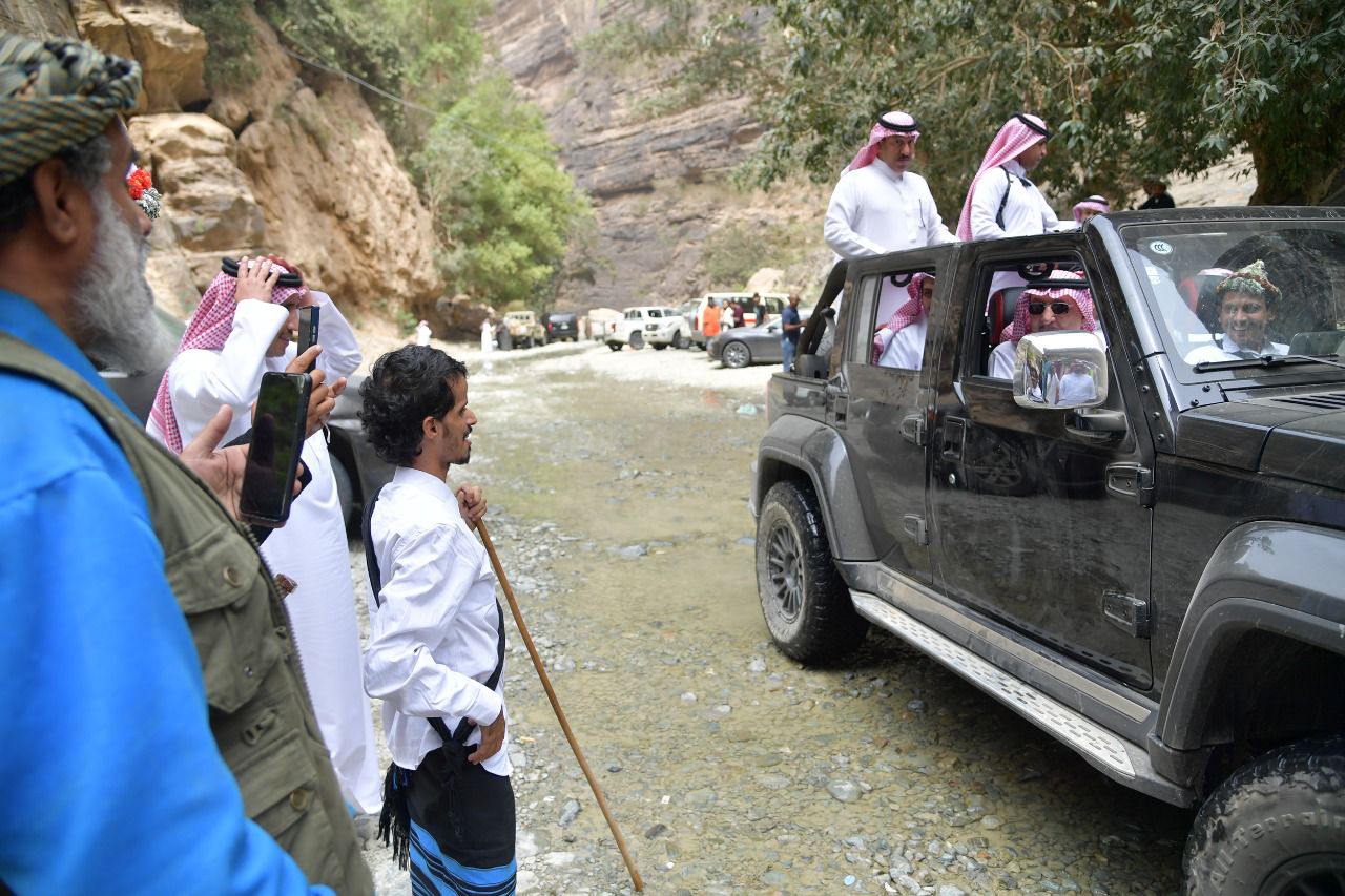 EF39DE9C-B5C1-45CC-A6FE-75A78C6E420A