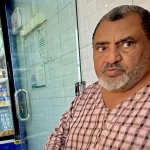 📸 عدسة أقلام الخبر… حوار صباحي مع رجلٍ حافظ على طقوسه لأكثر من خمسين عامًا