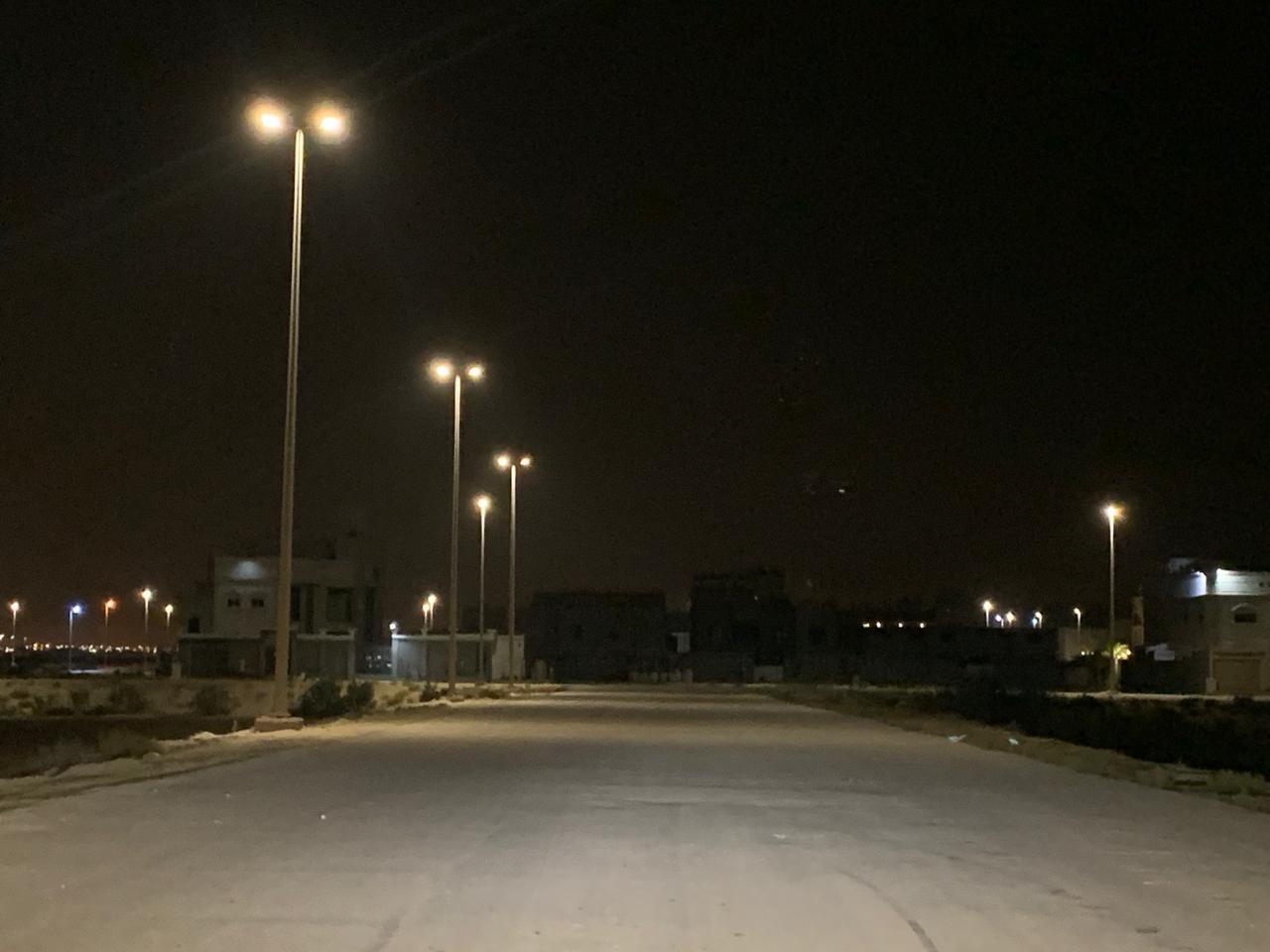* بلدية الخبر تنتهي من إعادة تأهيل انارة حي العقيق بالعزيزية*