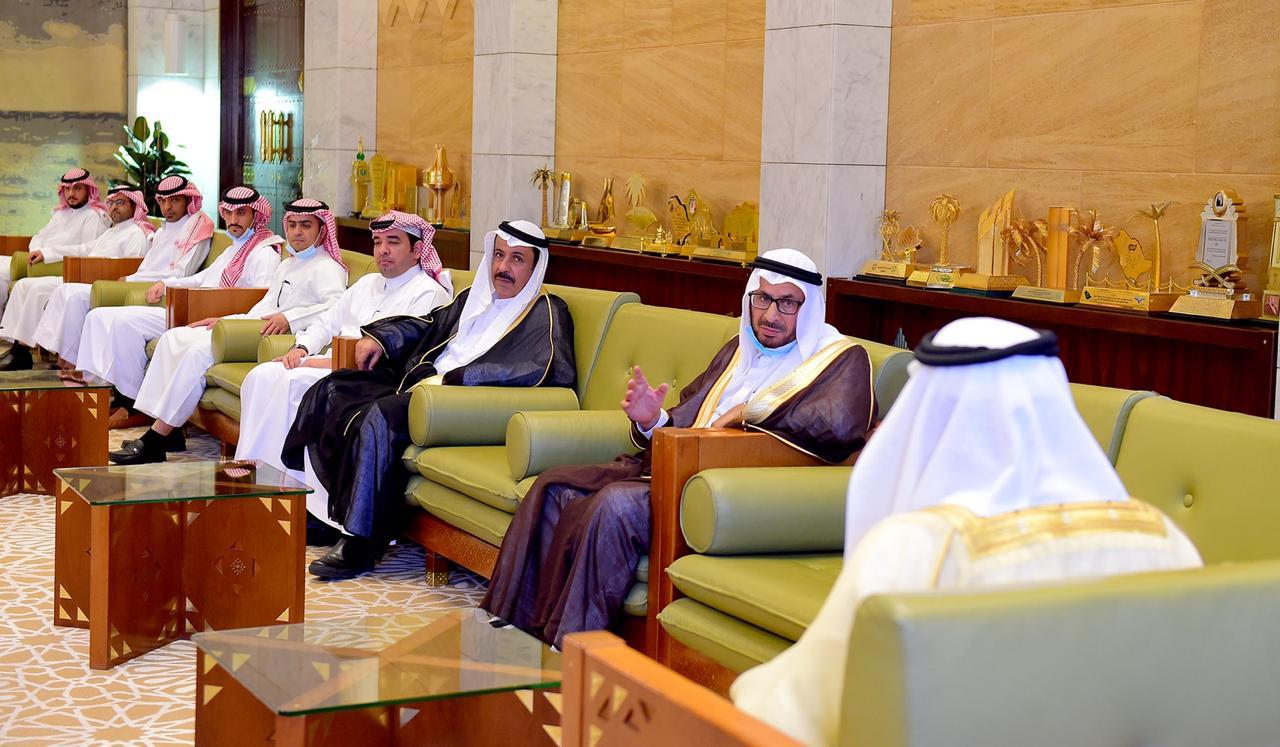 سمو أمير منطقة الرياض يستقبل رئيس وأعضاء مجلس إدارة غرفة الزلفي