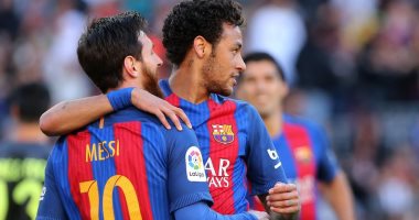 نيمار يضغط على ميسي لإقناعه بالانتقال إلى باريس سان جيرمان