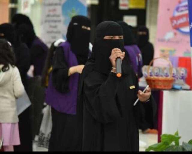 " حنان العُمري" تستعرض قصتها المليئة بالألم والكفاح والنجاح بفعاليات وسام البادية
