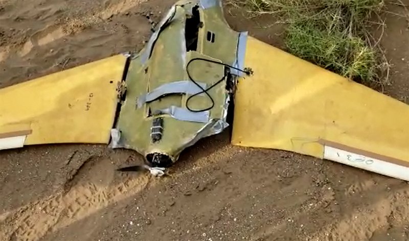 بالفيديو .. القوات المشتركة تُسقط "مسيَّرة" حوثية في الدريهمي غرب اليمن