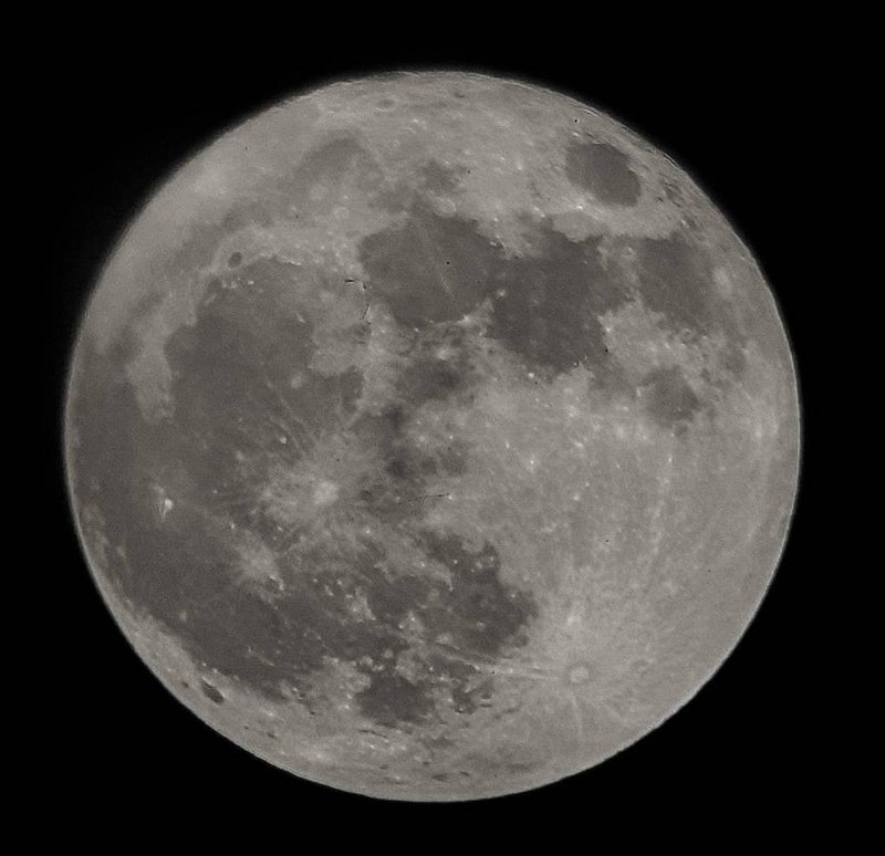 اقتران بين القمر وكوكبي المريخ والزهرة خلال أكتوبر الجاري