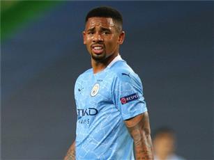 إصابة ووكر وجيسوس لاعبي مانشستر سيتي بكورونا