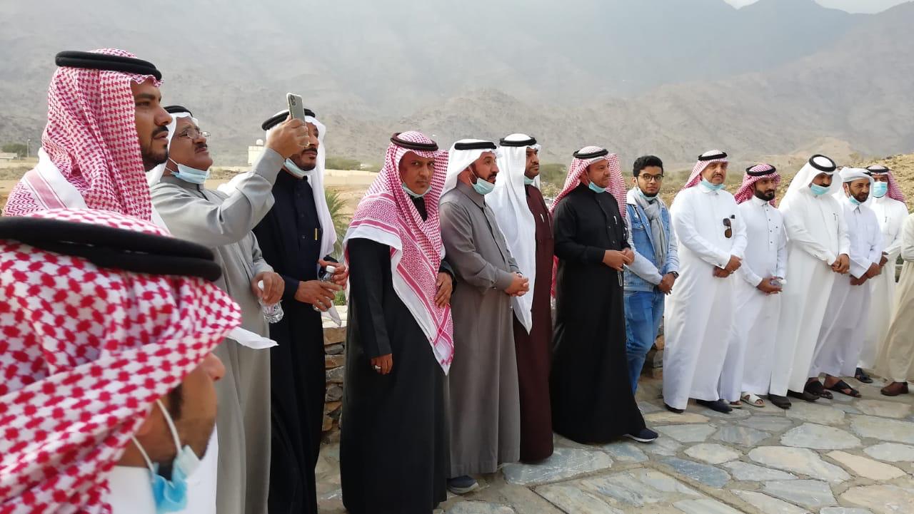 رؤساء الاندية الادبية بمناطق المملكة يزورون غابة رغدان ويطلعون على قرية ذي عين التراثية