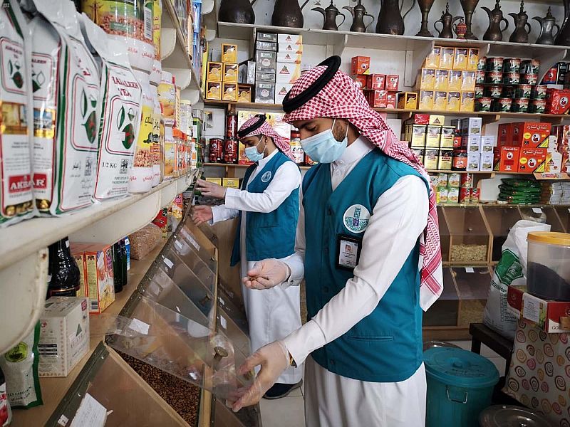 أمانة الشرقية تنفذ 962 جولة رقابية في الأسواق والمراكز التجارية