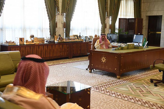 سمو الأمير فيصل بن بندر يستقبل سمو أمين المنطقة ومدير صحة الرياض
