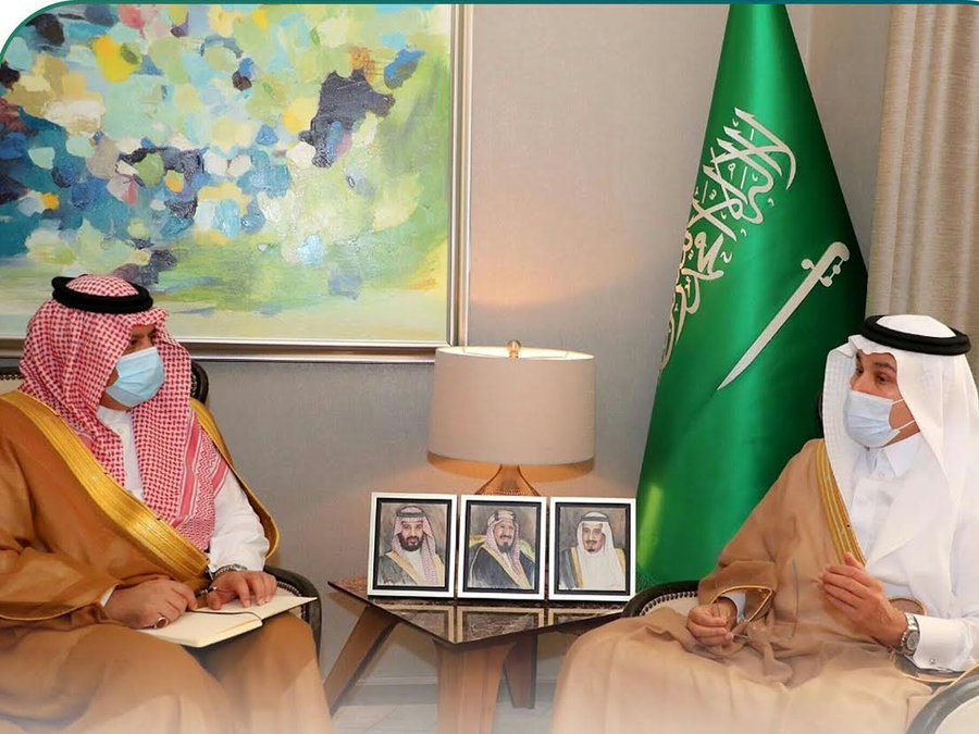 أمير حائل يجتمع بوزير النقل