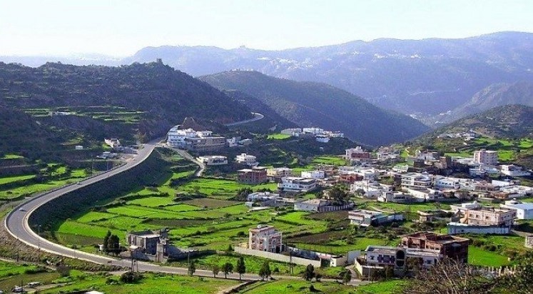 سحب رعدية ممطرة على مرتفعات جازان ونجران وعسير