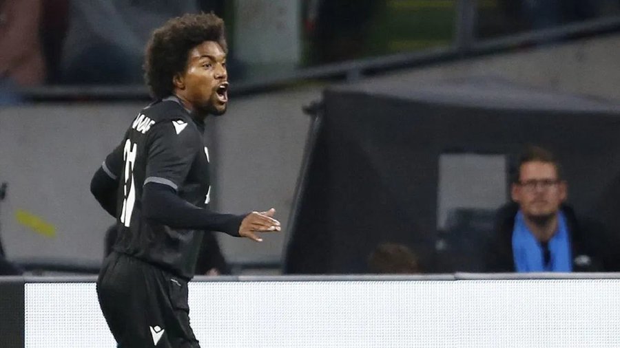 نجم هولندي في طريقه إلى الهلال