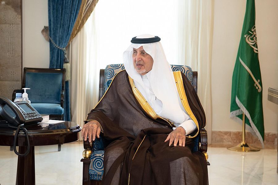 سمو الأمير خالد الفيصل يستقبل رئيس جامعة أم القرى