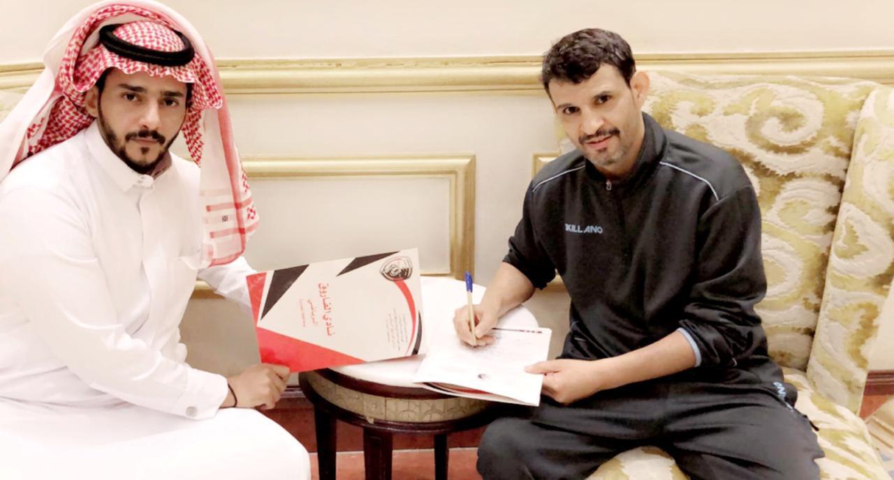 محمد ابوعراد مدربًا لنادي الفاروق لكرة القدم